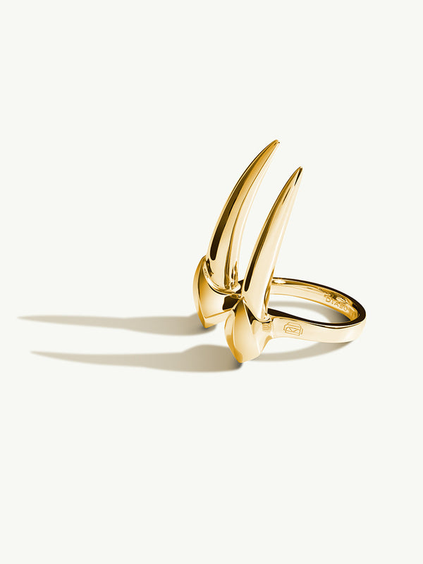 Damian Brevis Horn Talisman Ring In 18-Karat Yellow Gold
